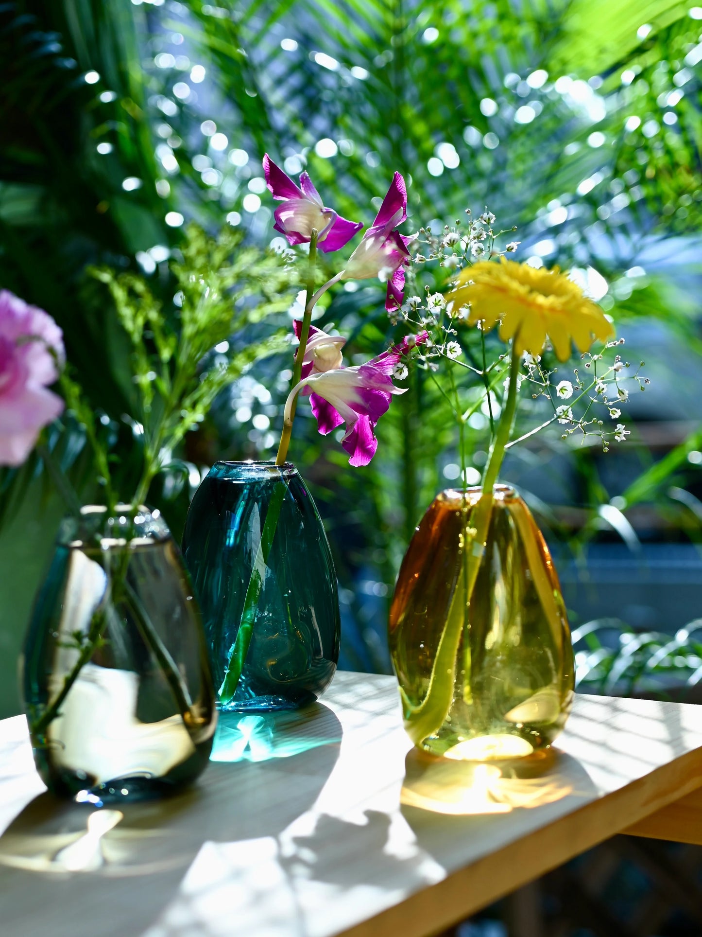 曲線玻璃花瓶 霧灰 | Sazanami Glass