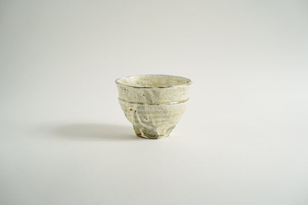 灰釉粉引汲出茶杯 | 山本一仁 (2025年3月)