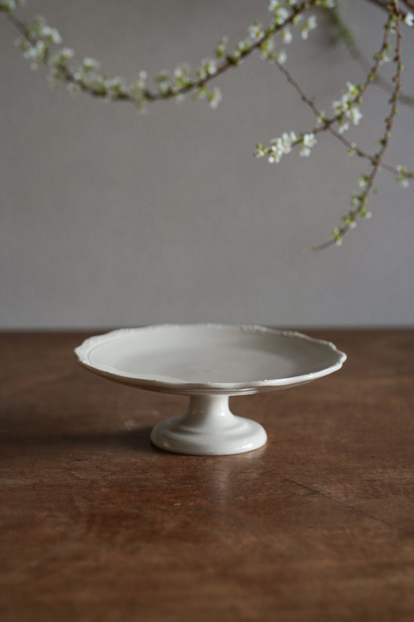 【再入荷】花邊高台皿 白 | 石川智子
