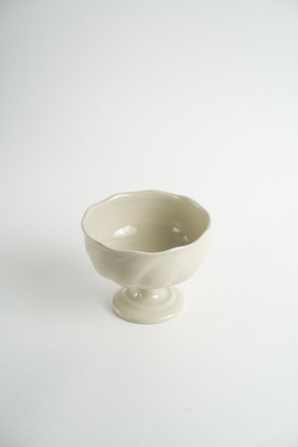 【再入荷】波紋點心杯 白| 石川智子