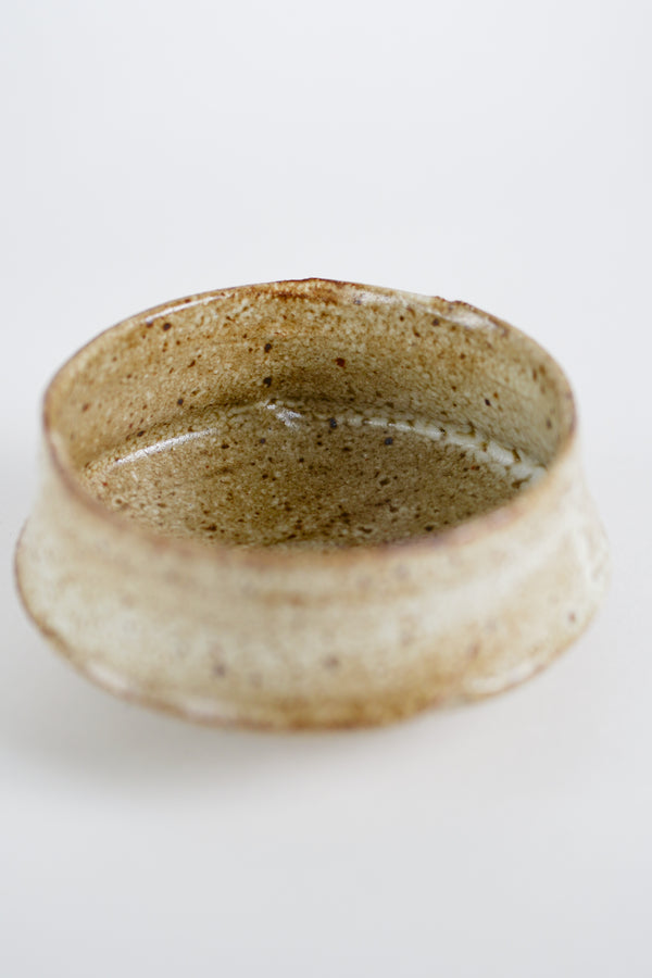 梅花皮釉寬茶碗 | 山本一仁 (2025年12月)