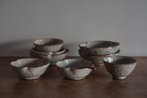 灰釉化粧三葉鉢 | 小辻真一