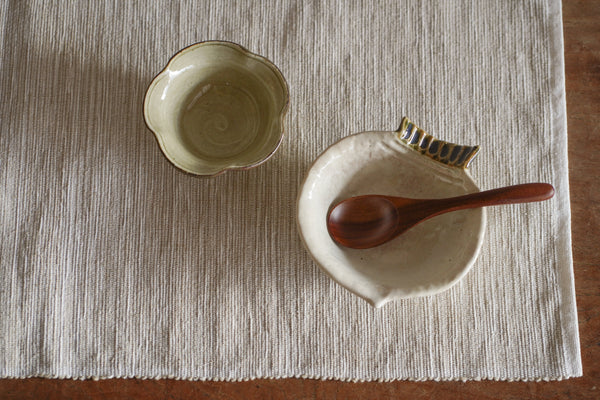 【再入荷】灰釉輪花小缽 | 加藤淳