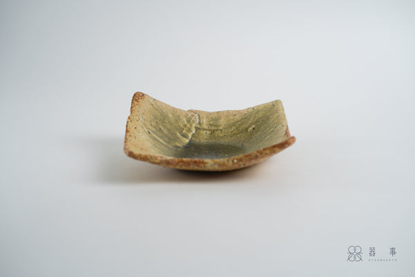 玻璃釉角小皿 | 山本一仁 (2026年1月)