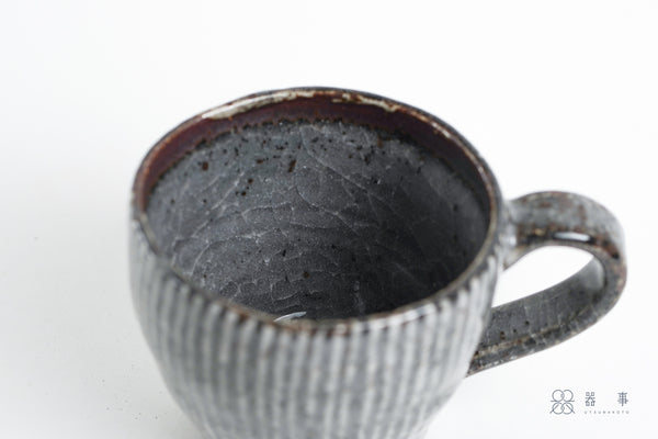鼠志野釉十草馬克杯 | 三浦繁久
