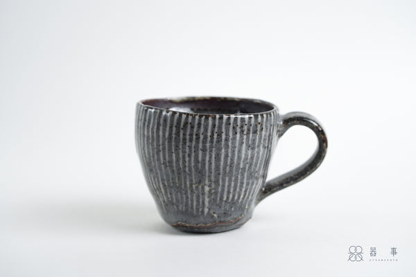 鼠志野釉十草馬克杯 | 三浦繁久