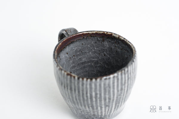 鼠志野釉十草馬克杯 | 三浦繁久