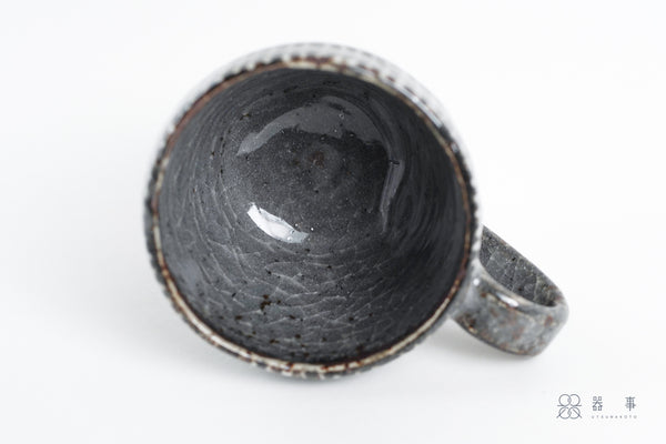 鼠志野釉十草馬克杯 | 三浦繁久