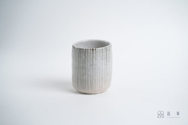 志野釉十草湯吞茶杯 | 三浦繁久