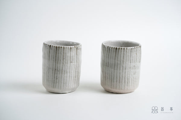 志野釉十草湯吞茶杯 | 三浦繁久