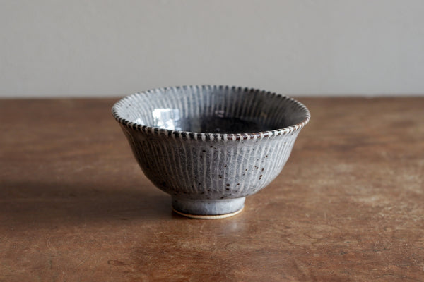 鼠志野釉十草茶泡飯碗 小丼碗 | 三浦繁久