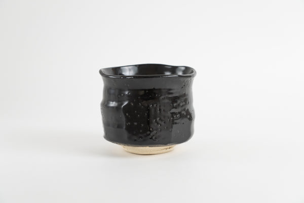 黑織部抹茶碗 | 橫井清英