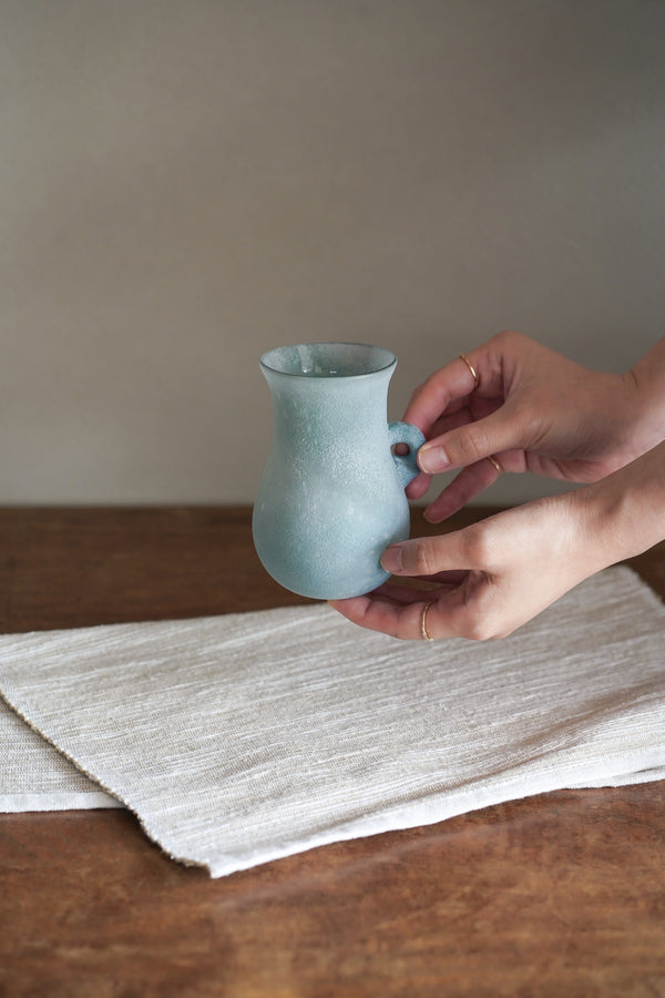 antique 小耳朵花器 b | 市川硝子製作所