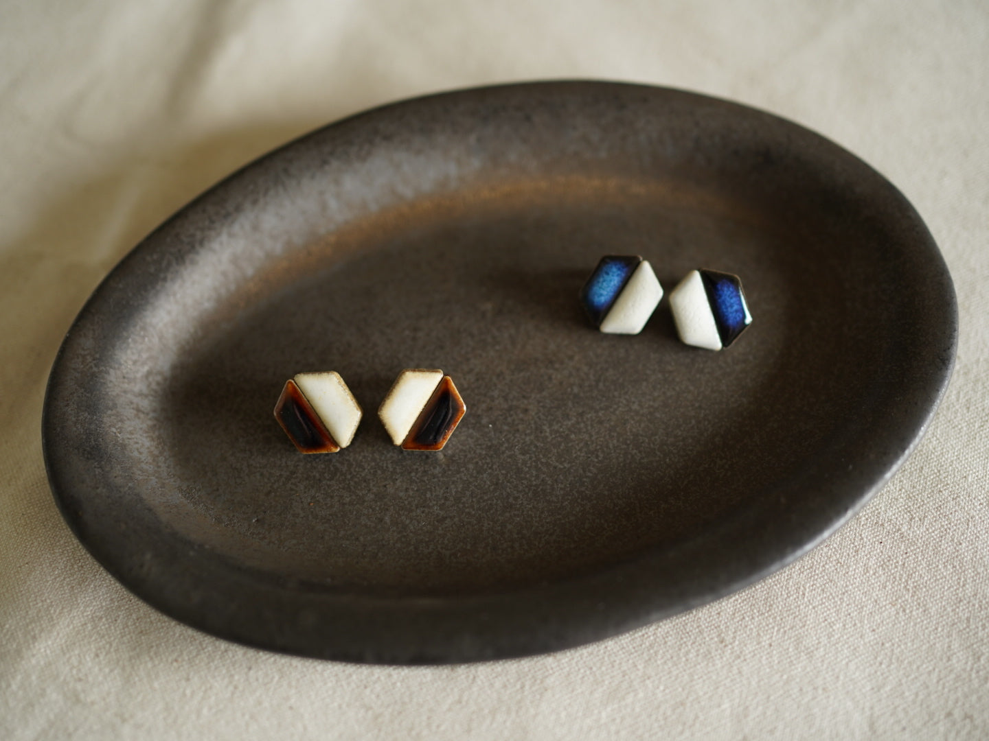 陶瓷六角耳環-飴釉