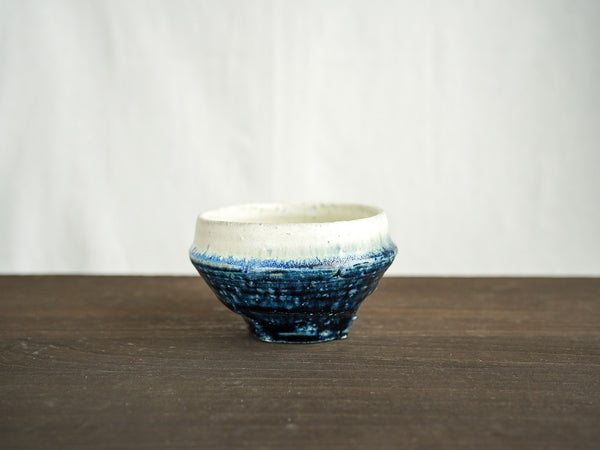 藍釉汲出 茶杯 | 山本一仁
