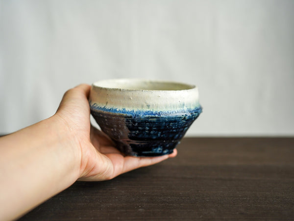 藍釉汲出 茶杯 | 山本一仁