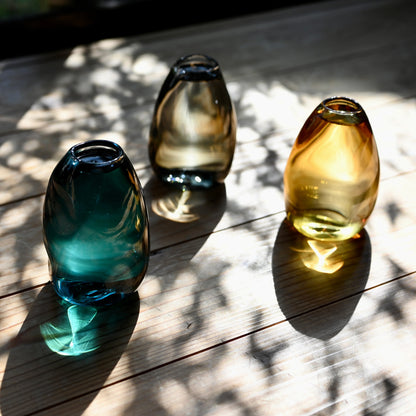 曲線玻璃花瓶 霧灰 | Sazanami Glass
