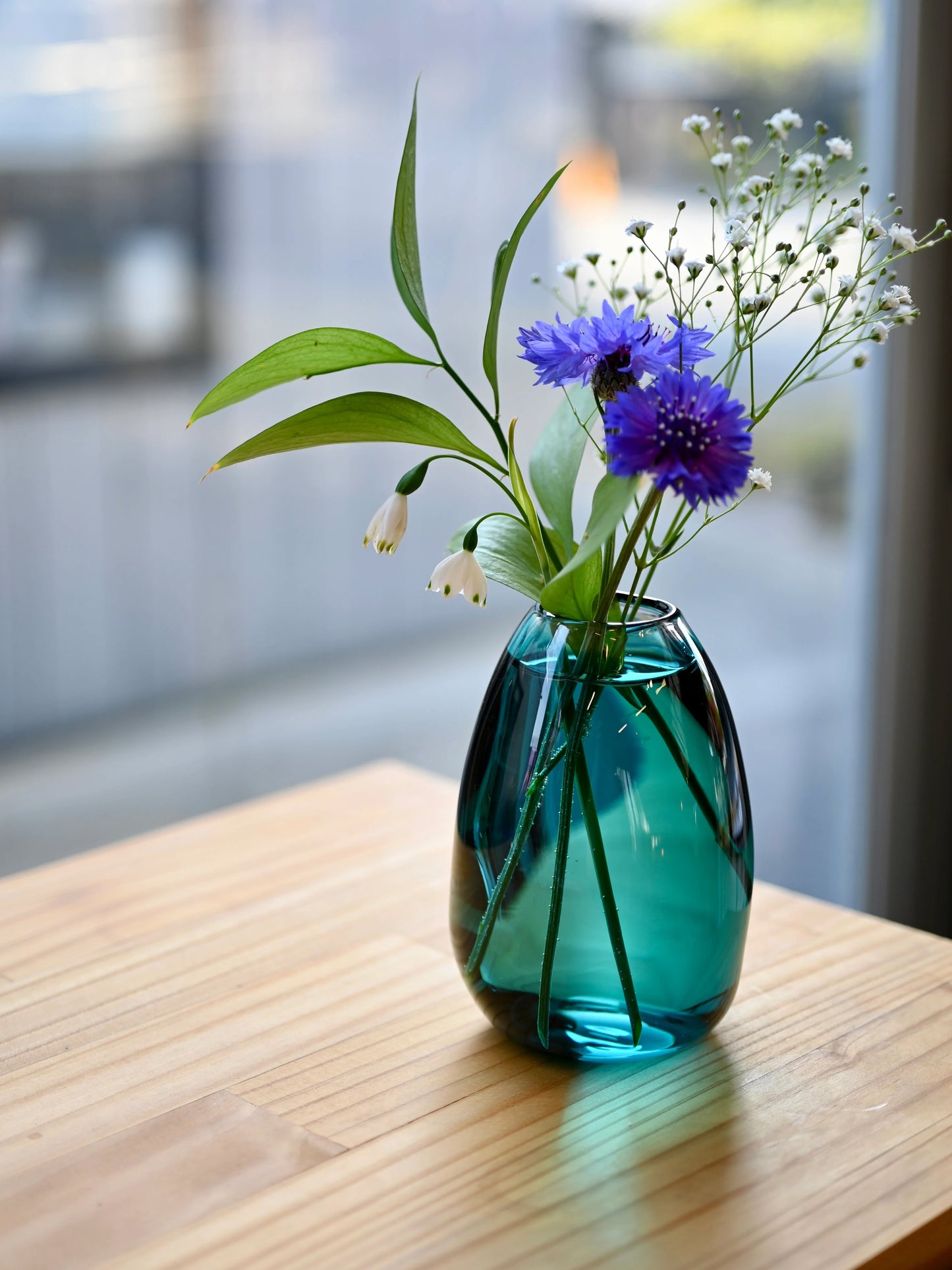 曲線玻璃花瓶 深藍 | Sazanami Glass